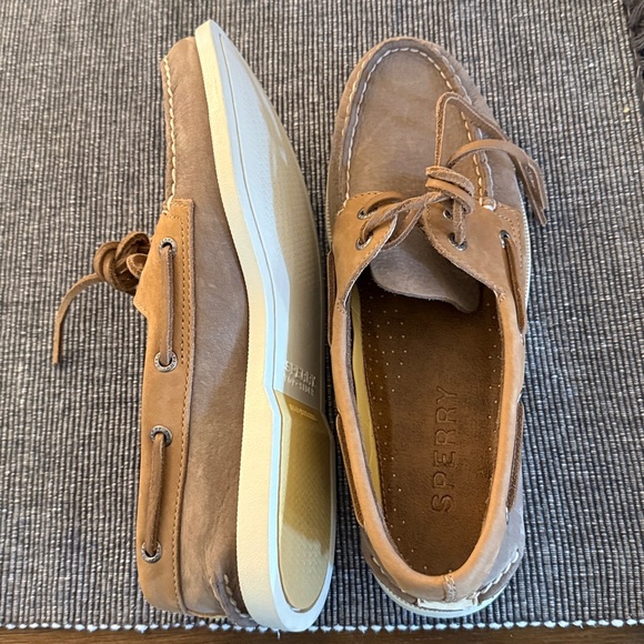 Sperry Tan Leather Lace-Up Shoes - Picture 3 of 4